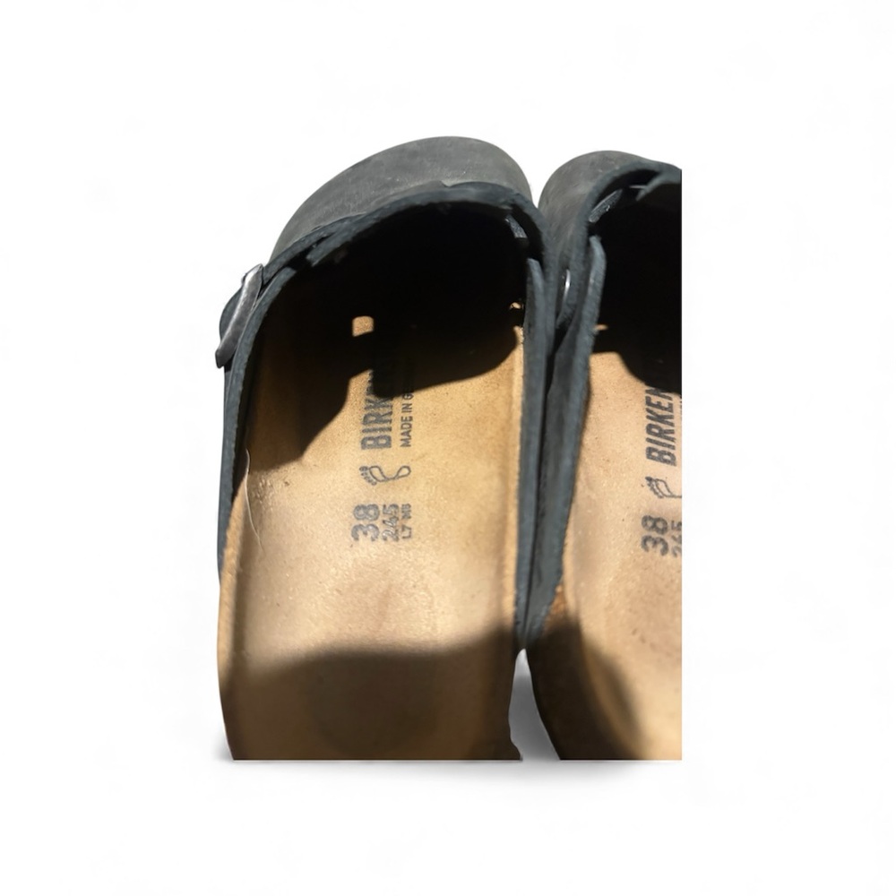Birkenstock Boston - Oiled Leather Clog - Picture 6 of 8